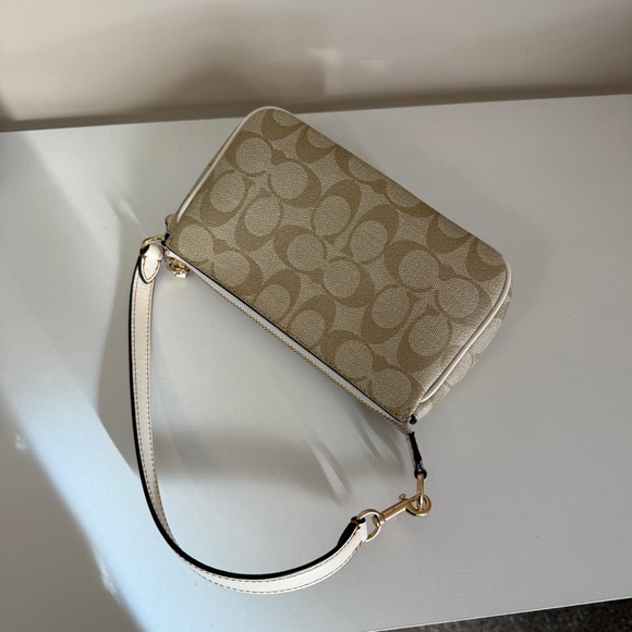 Coach CH619 nolita - Picture 7 of 8